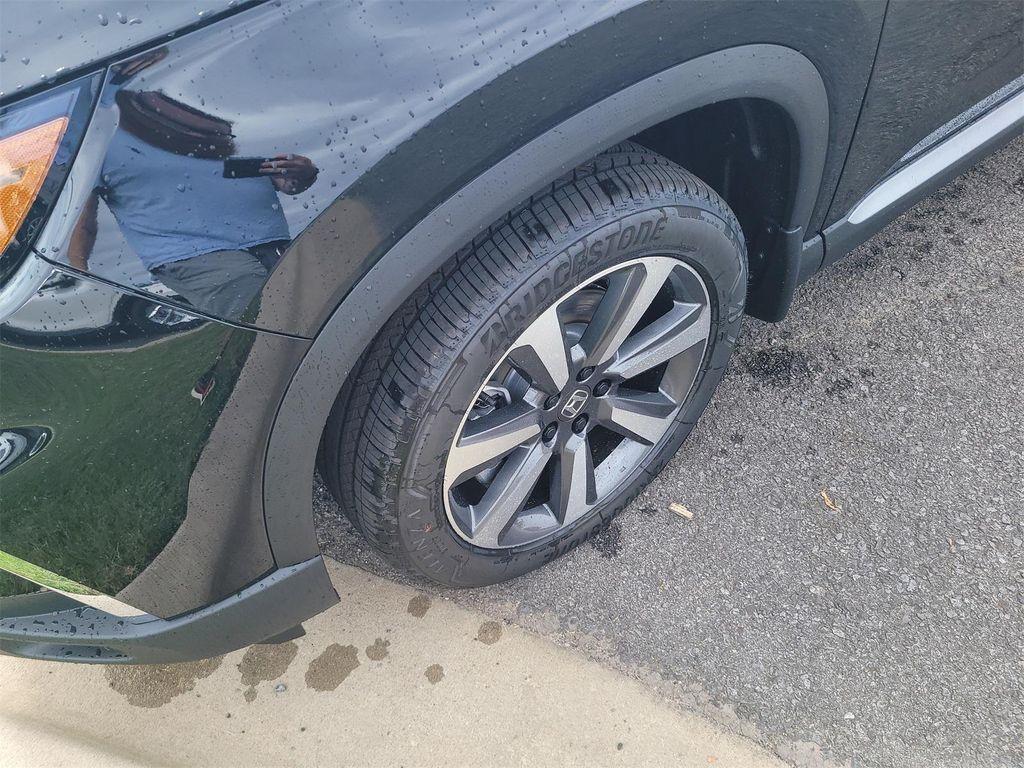 new 2025 Honda Pilot car, priced at $55,305