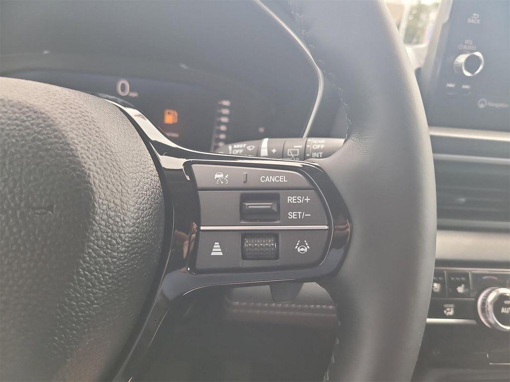 new 2025 Honda Pilot car, priced at $55,305