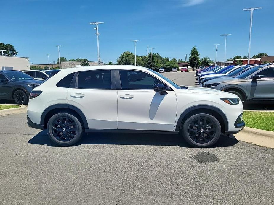 new 2025 Honda HR-V car, priced at $30,505