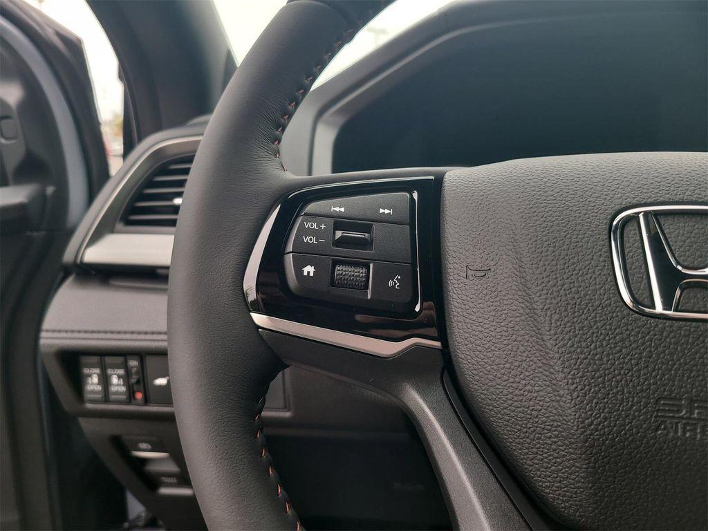 new 2026 Honda Odyssey car, priced at $45,387