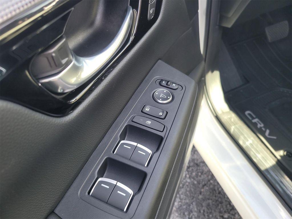 new 2026 Honda CR-V Hybrid car, priced at $44,155