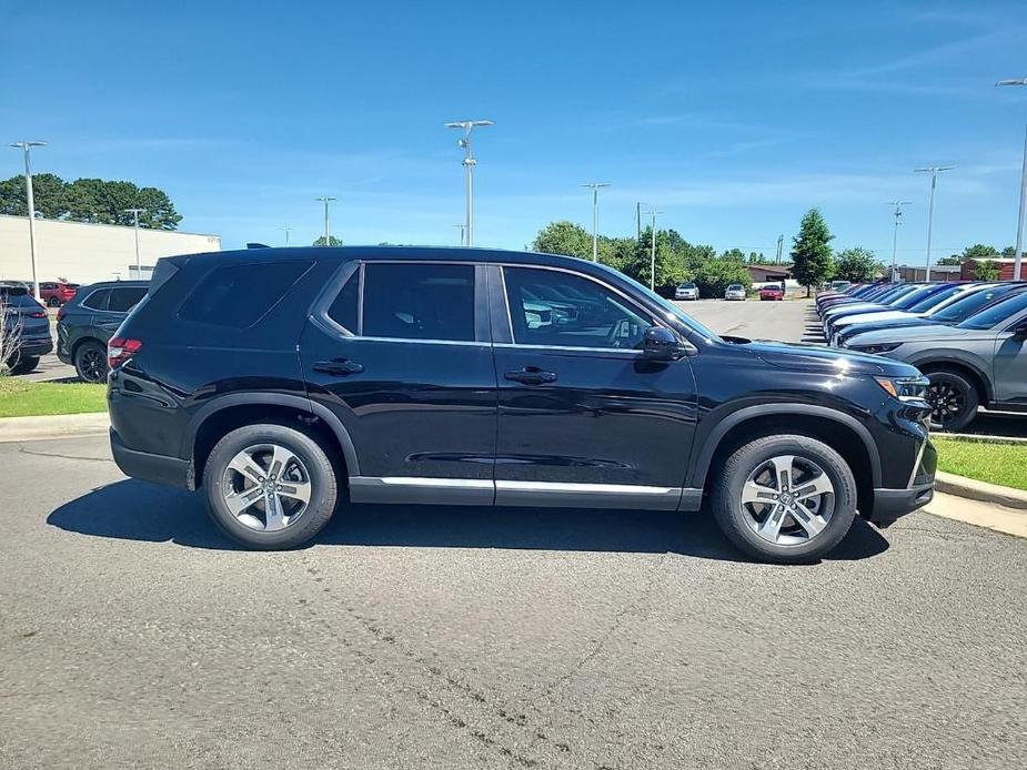 new 2025 Honda Pilot car, priced at $47,425