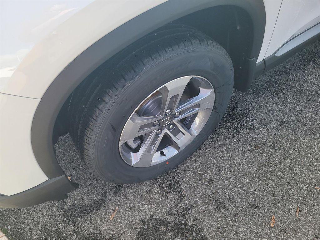 new 2025 Honda Pilot car, priced at $45,450