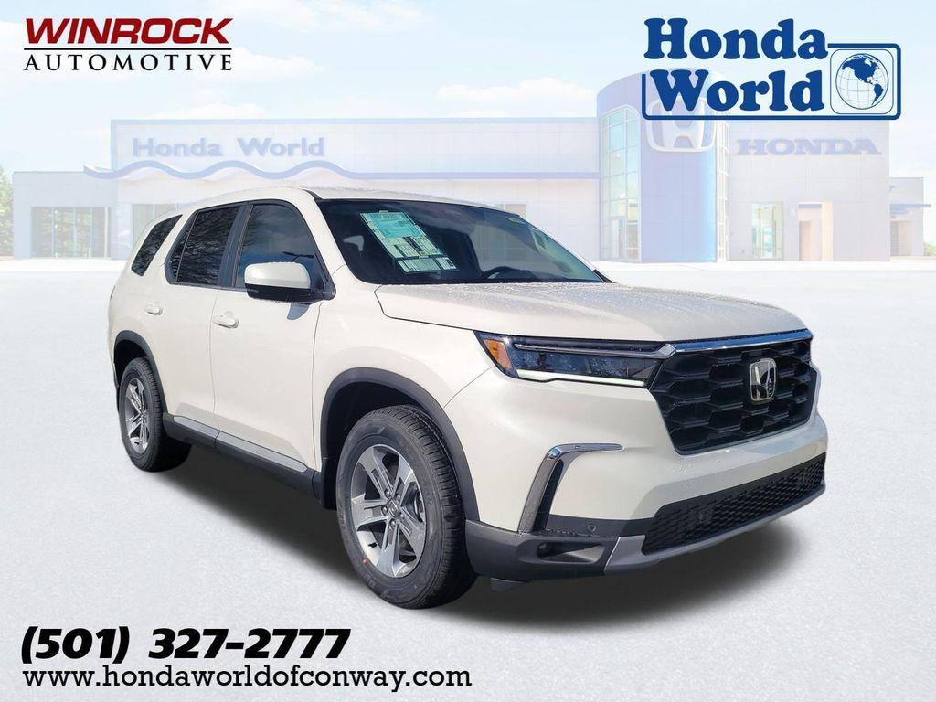 new 2025 Honda Pilot car, priced at $45,450
