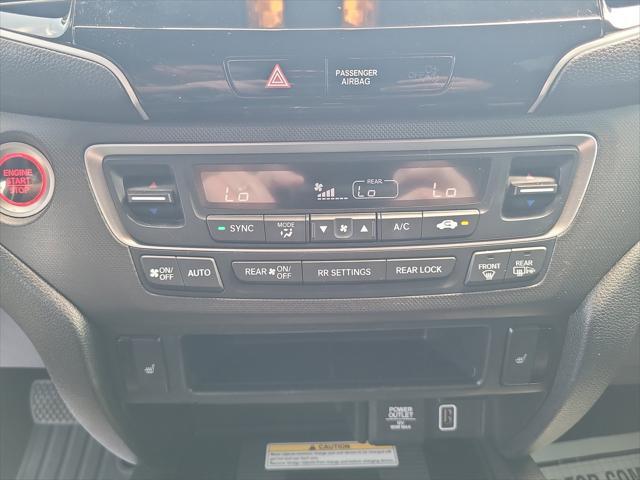 used 2022 Honda Pilot car, priced at $33,488