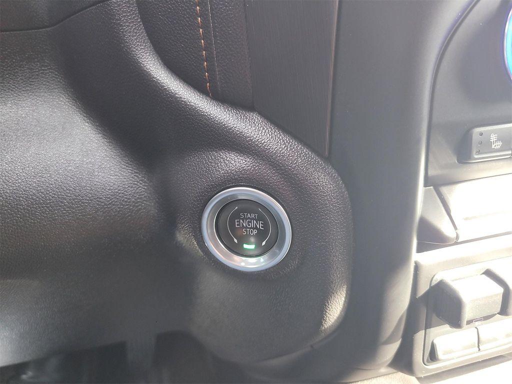 used 2021 GMC Sierra 1500 car, priced at $39,322