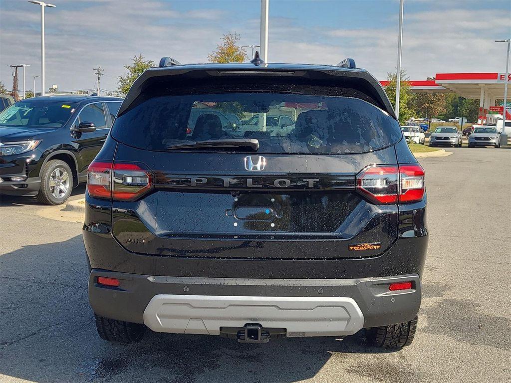 new 2025 Honda Pilot car, priced at $51,375