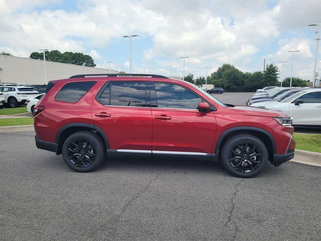 new 2025 Honda Pilot car, priced at $50,735