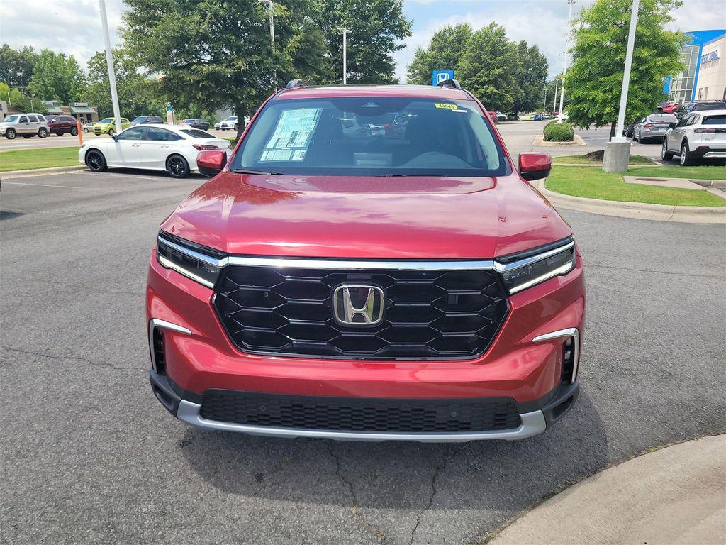 new 2025 Honda Pilot car, priced at $50,735