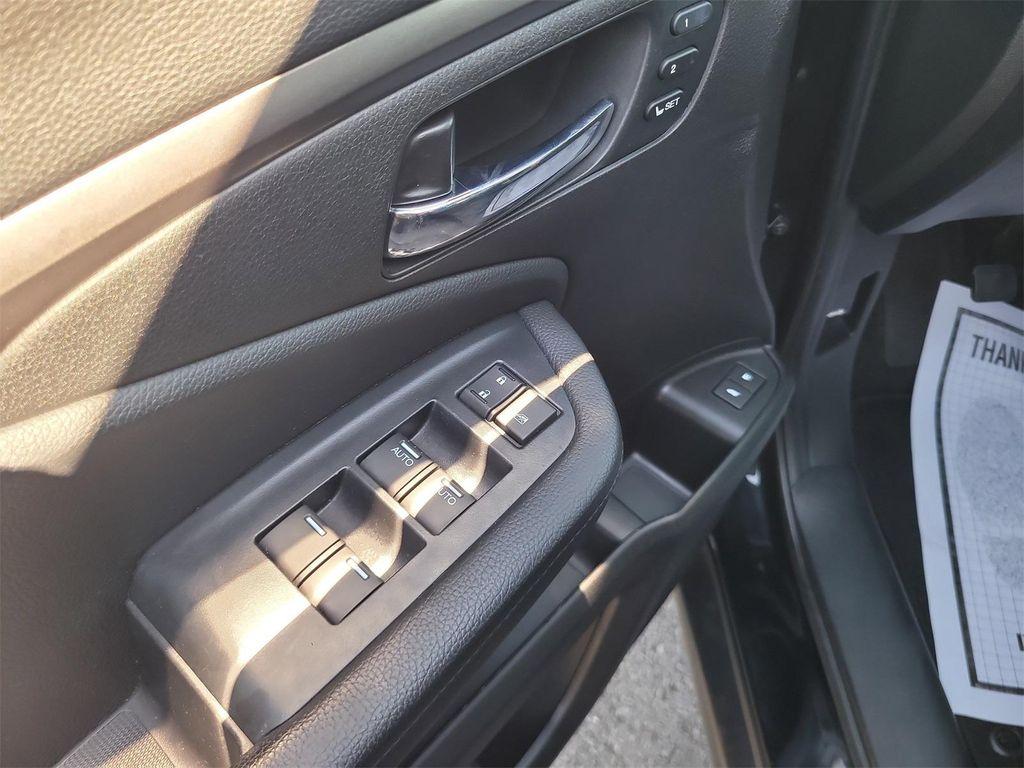 used 2021 Honda Pilot car, priced at $25,988