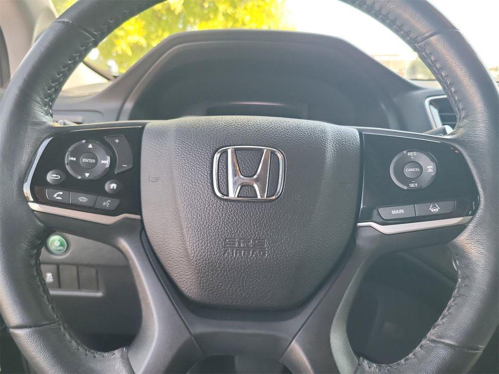 used 2021 Honda Pilot car, priced at $25,988