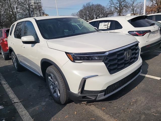 new 2025 Honda Pilot car, priced at $44,751