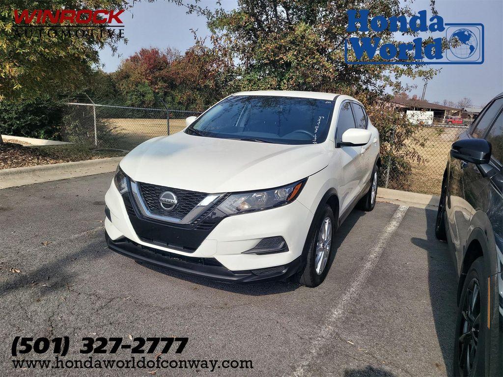 used 2020 Nissan Rogue Sport car, priced at $15,988