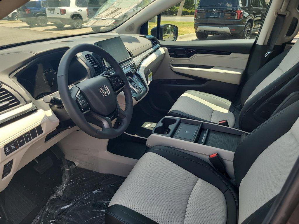 new 2025 Honda Odyssey car, priced at $51,275
