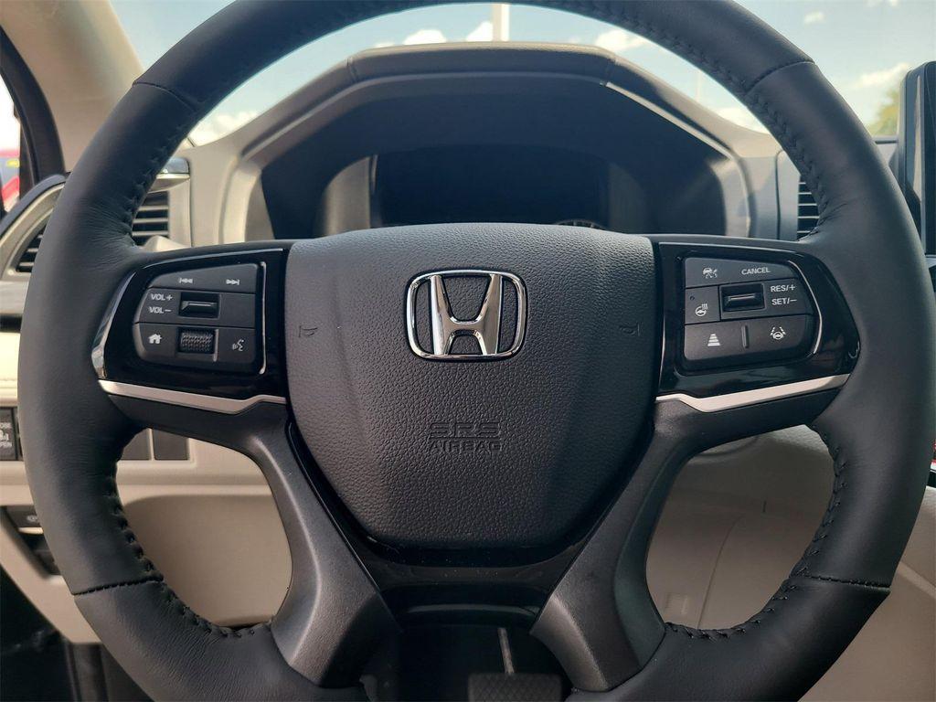 new 2025 Honda Odyssey car, priced at $51,275