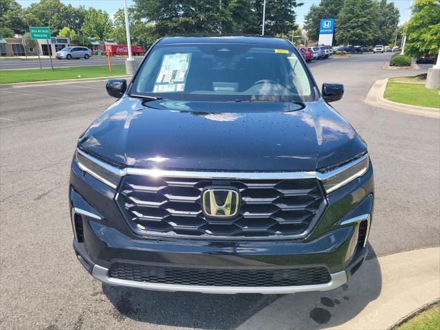 new 2025 Honda Pilot car, priced at $43,950