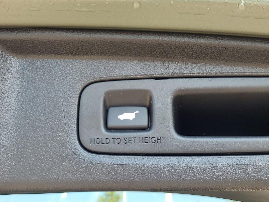 new 2026 Honda CR-V Hybrid car, priced at $37,705