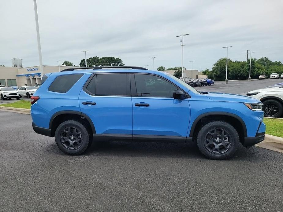 new 2025 Honda Pilot car, priced at $50,950