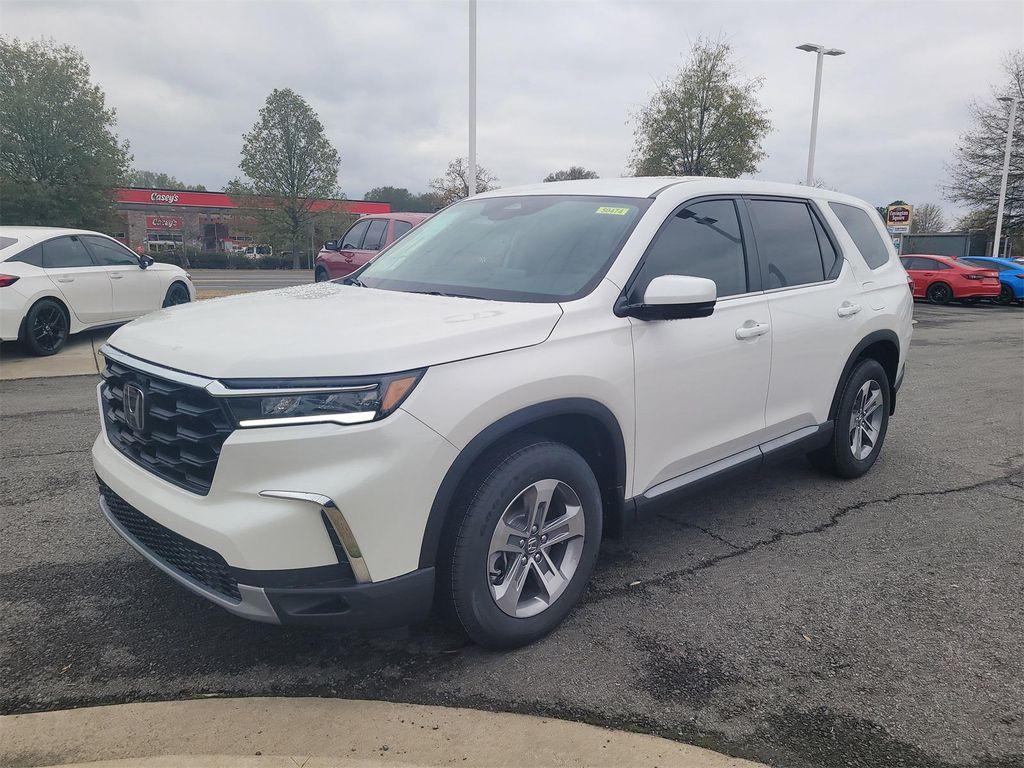new 2025 Honda Pilot car, priced at $48,280
