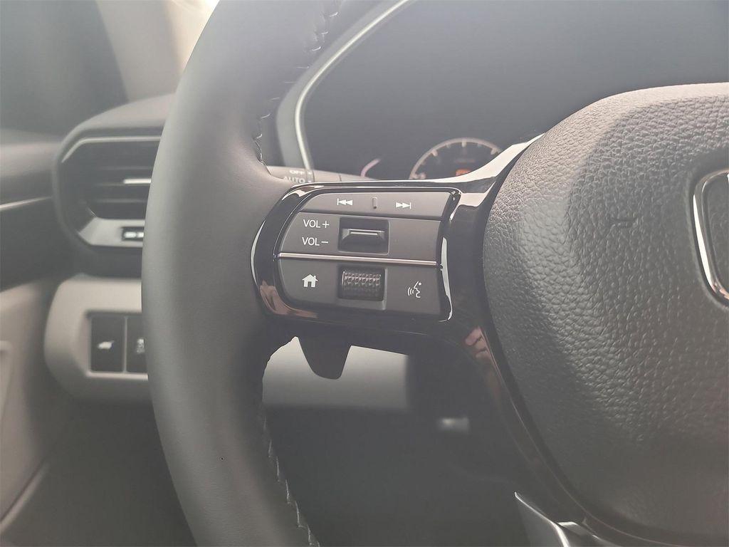 new 2025 Honda Pilot car, priced at $48,280