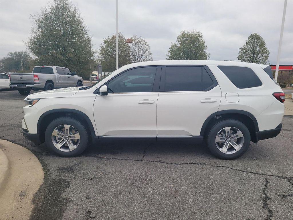 new 2025 Honda Pilot car, priced at $48,280