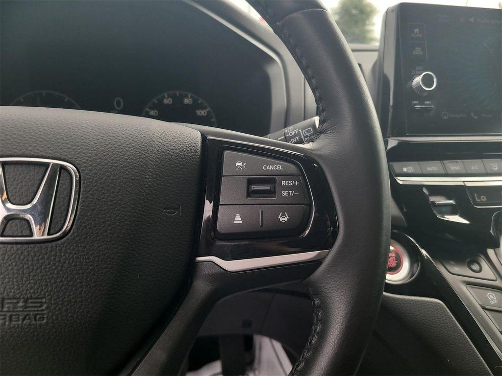 used 2025 Honda Odyssey car, priced at $41,581