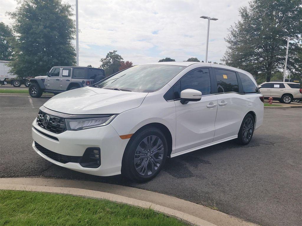 used 2025 Honda Odyssey car, priced at $41,581