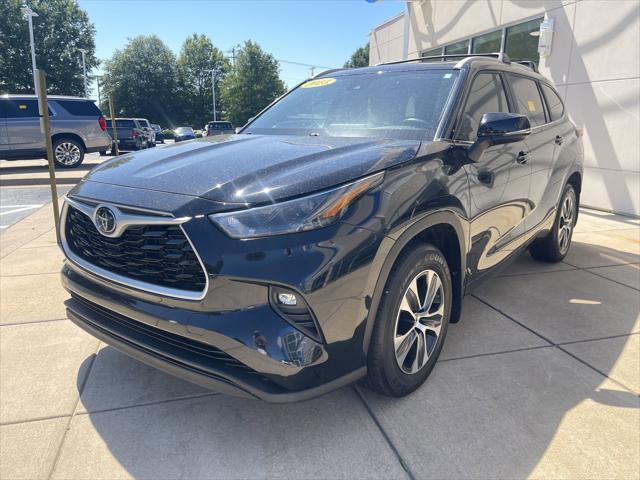 used 2023 Toyota Highlander car, priced at $40,588