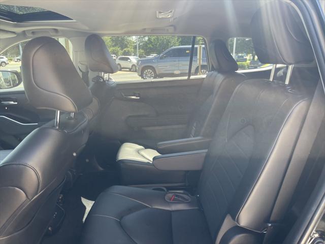 used 2023 Toyota Highlander car, priced at $40,588