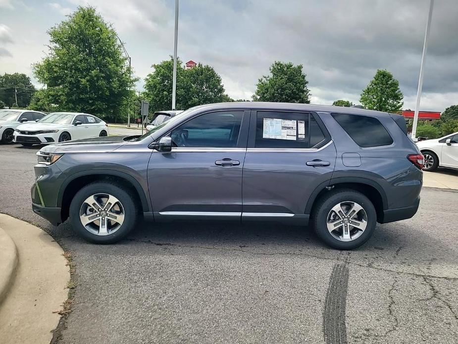 new 2025 Honda Pilot car, priced at $46,695