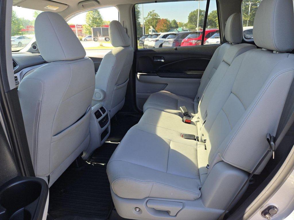 used 2021 Honda Pilot car, priced at $24,499
