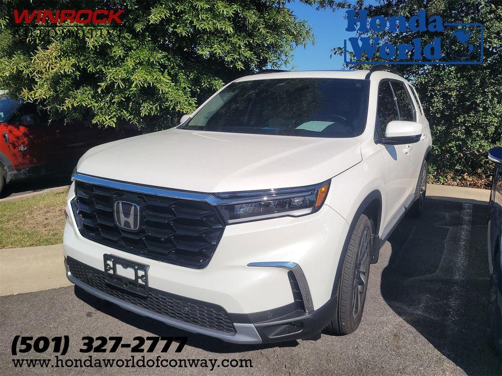 used 2025 Honda Pilot car, priced at $43,988