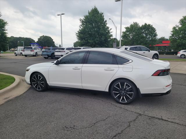 new 2025 Honda Accord Hybrid car, priced at $38,055