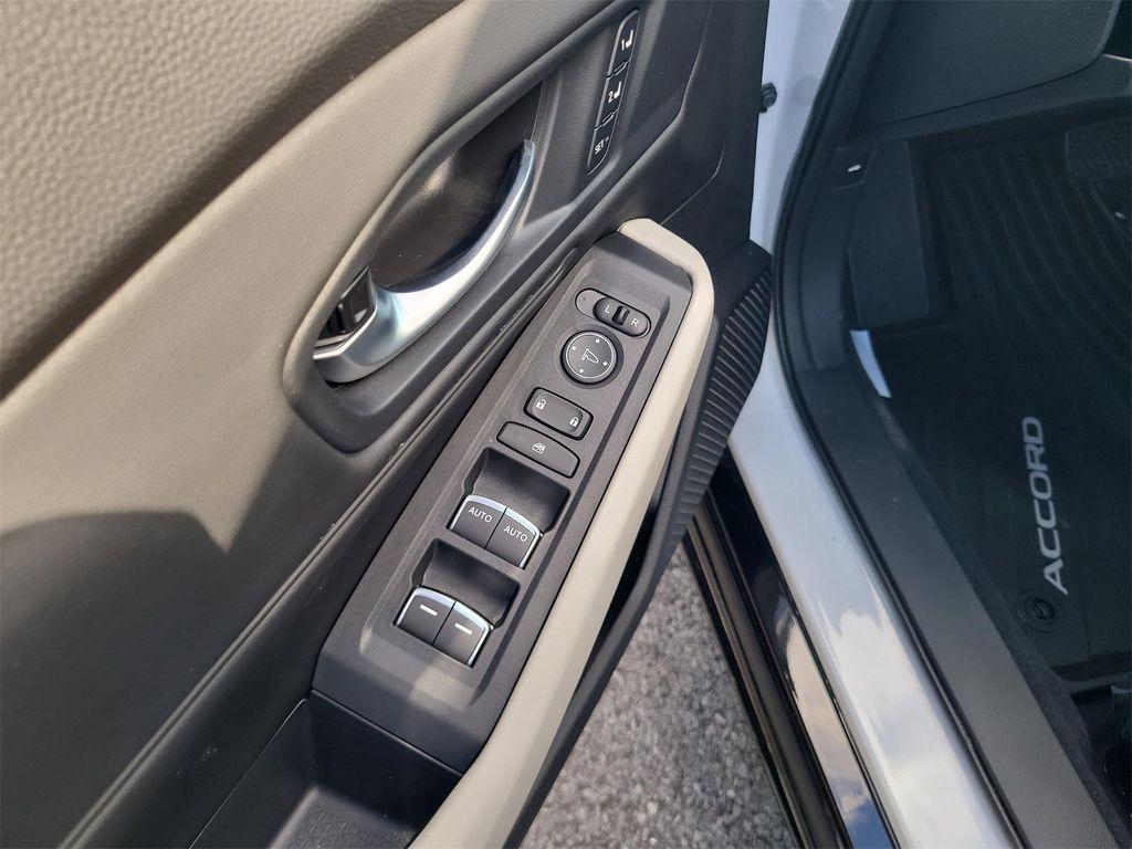 new 2025 Honda Accord Hybrid car, priced at $34,590