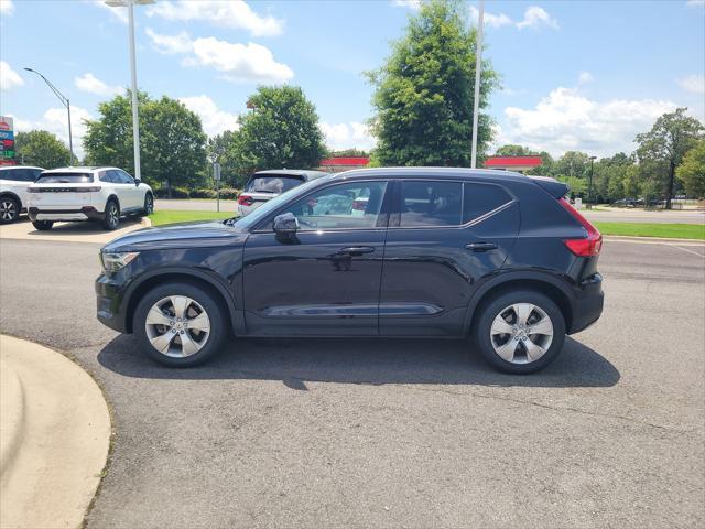 used 2022 Volvo XC40 car, priced at $24,888