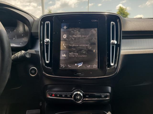 used 2022 Volvo XC40 car, priced at $24,888