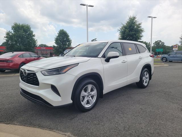 used 2023 Toyota Highlander car, priced at $35,388