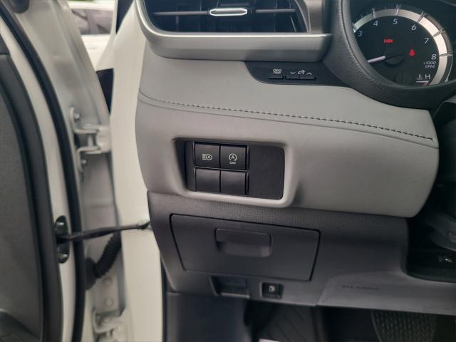 used 2023 Toyota Highlander car, priced at $35,388