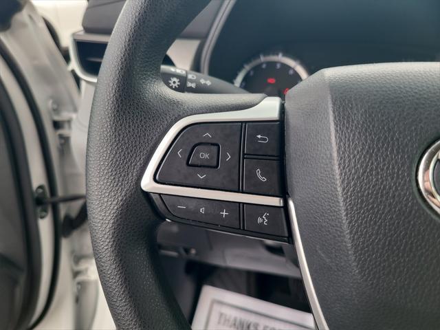 used 2023 Toyota Highlander car, priced at $35,388