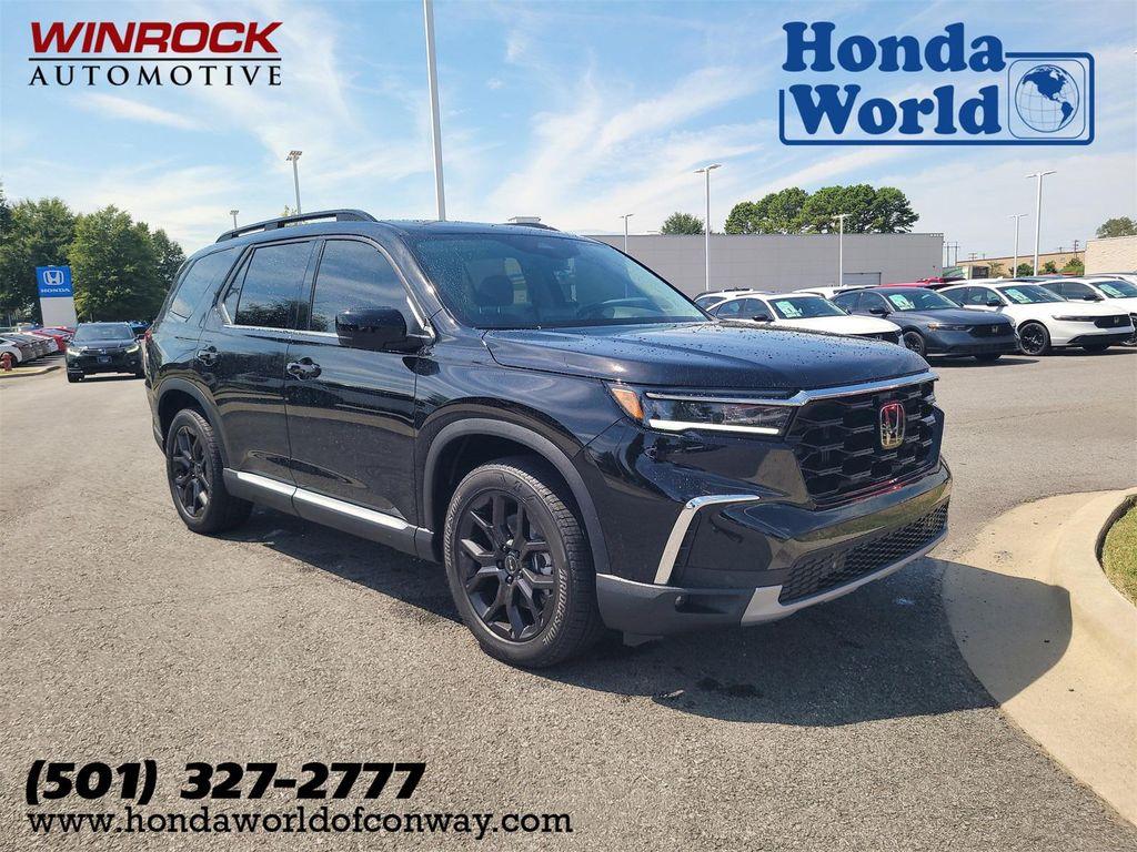 new 2025 Honda Pilot car, priced at $52,950