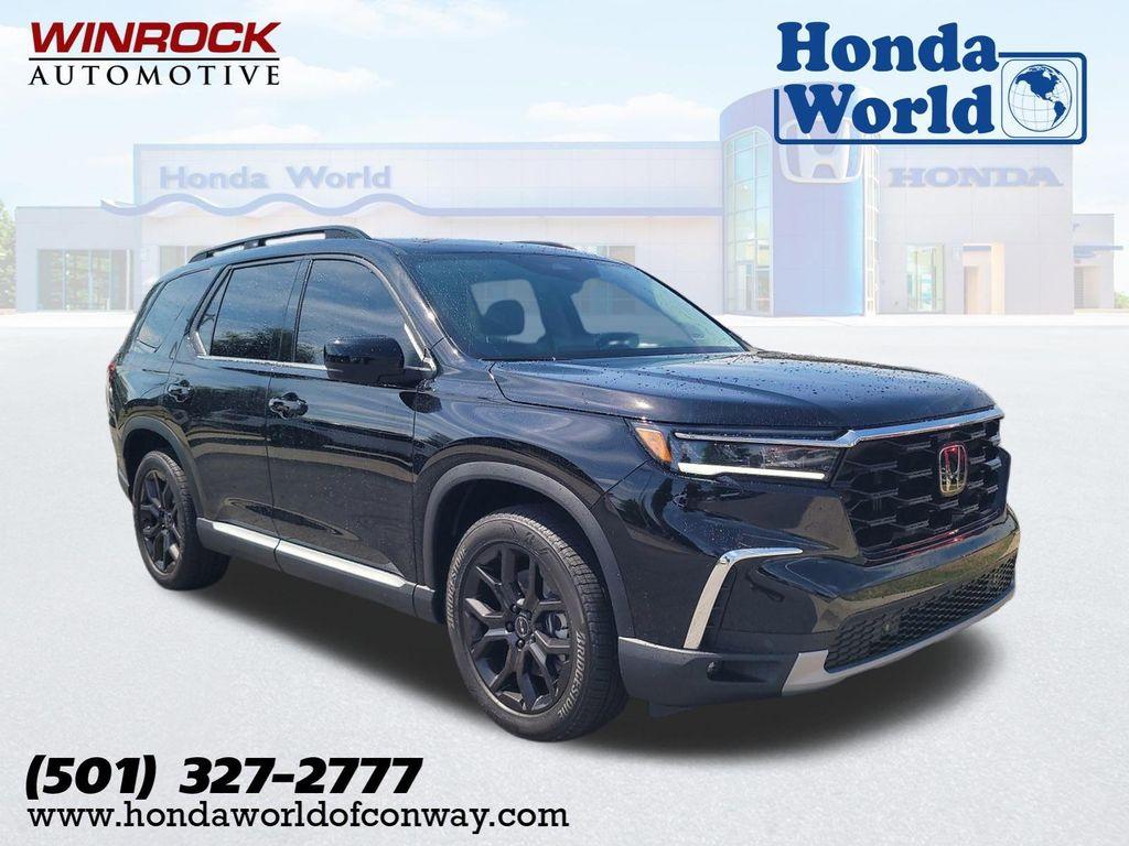 new 2025 Honda Pilot car, priced at $50,200