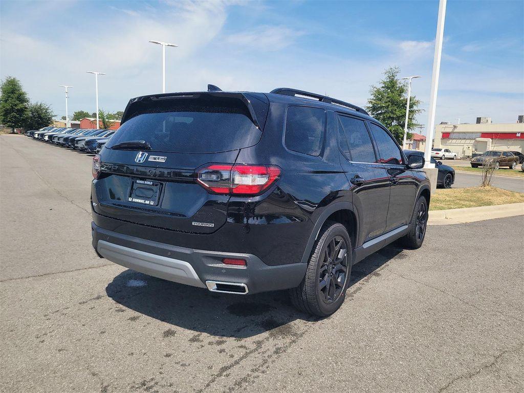 new 2025 Honda Pilot car, priced at $52,950
