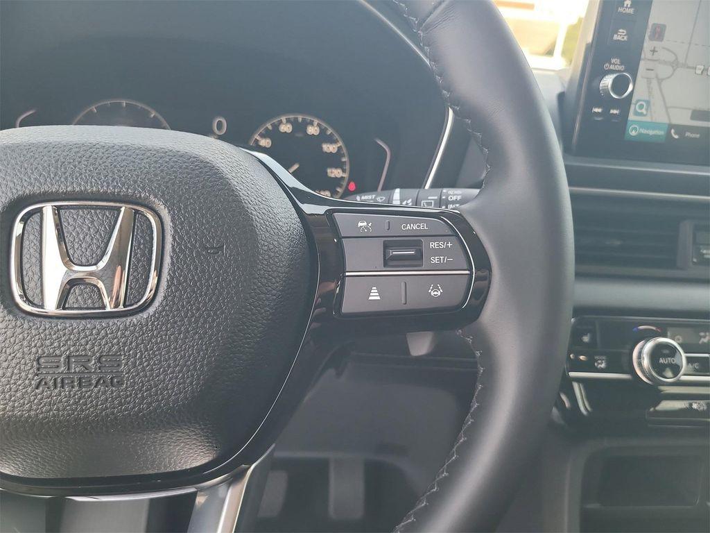 new 2025 Honda Pilot car, priced at $51,300