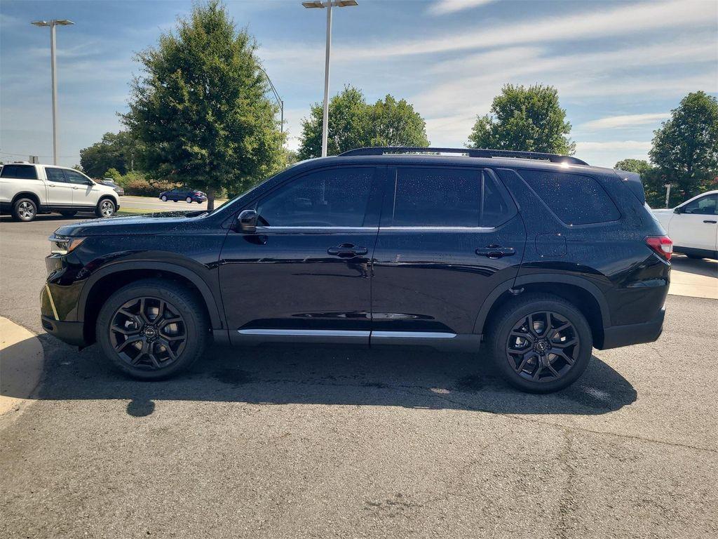 new 2025 Honda Pilot car, priced at $52,950