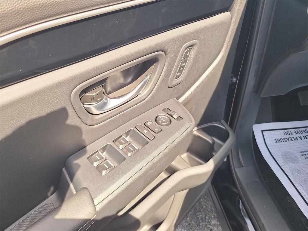 new 2025 Honda Pilot car, priced at $52,950