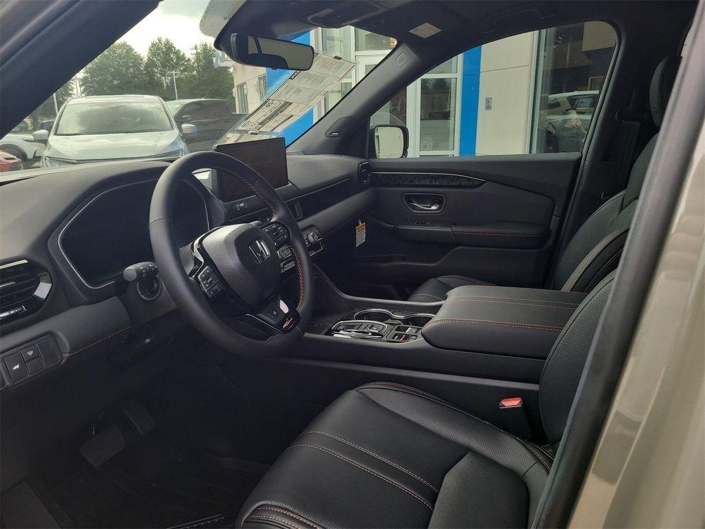 new 2026 Honda Passport car, priced at $55,605