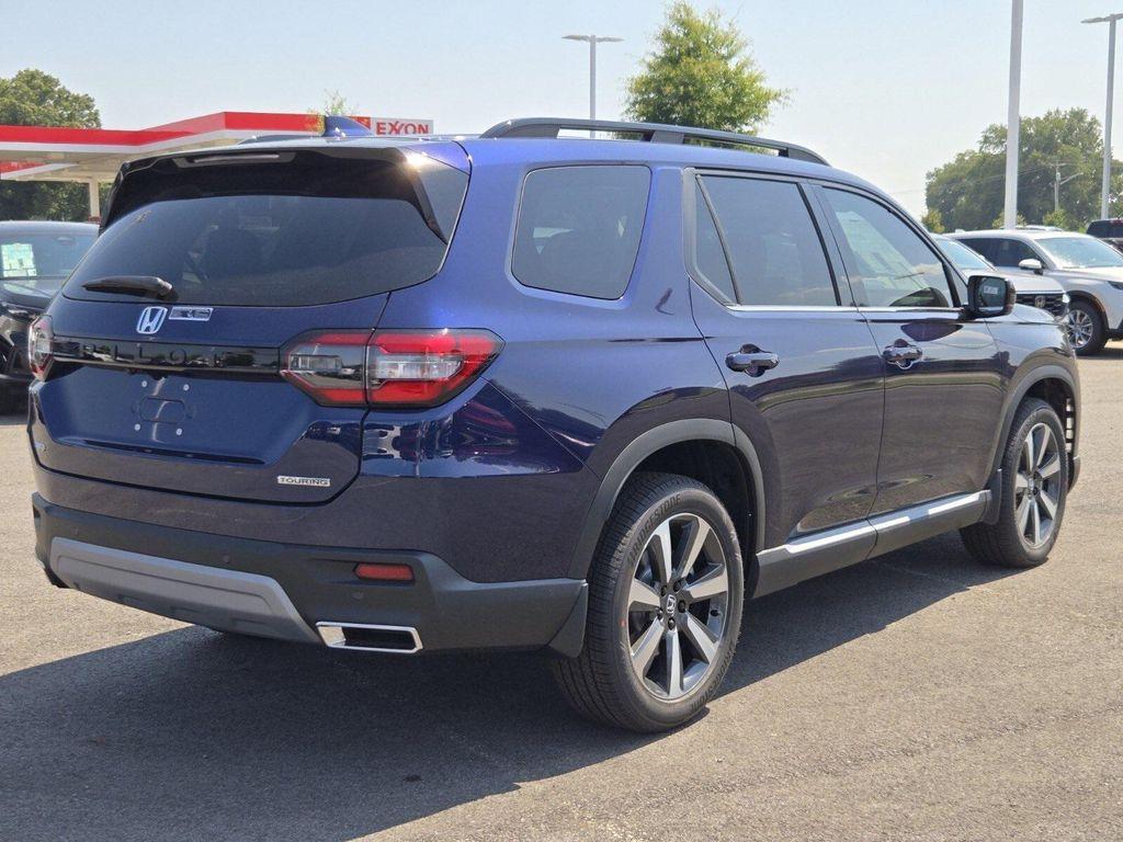 new 2025 Honda Pilot car, priced at $50,095