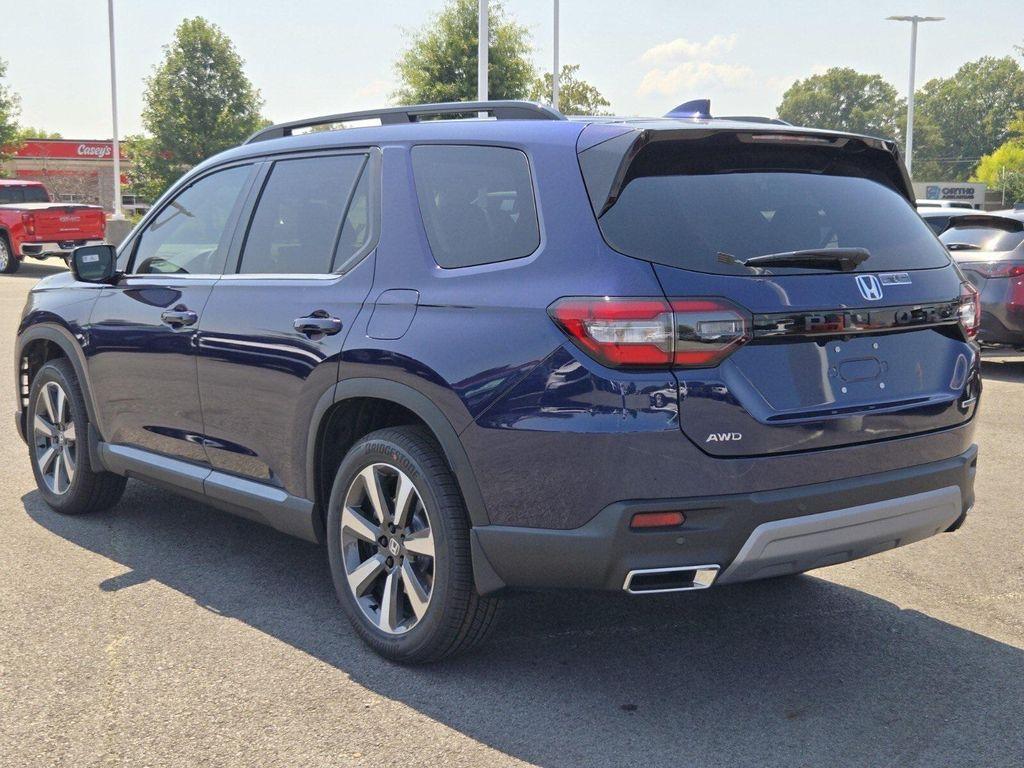 new 2025 Honda Pilot car, priced at $50,095