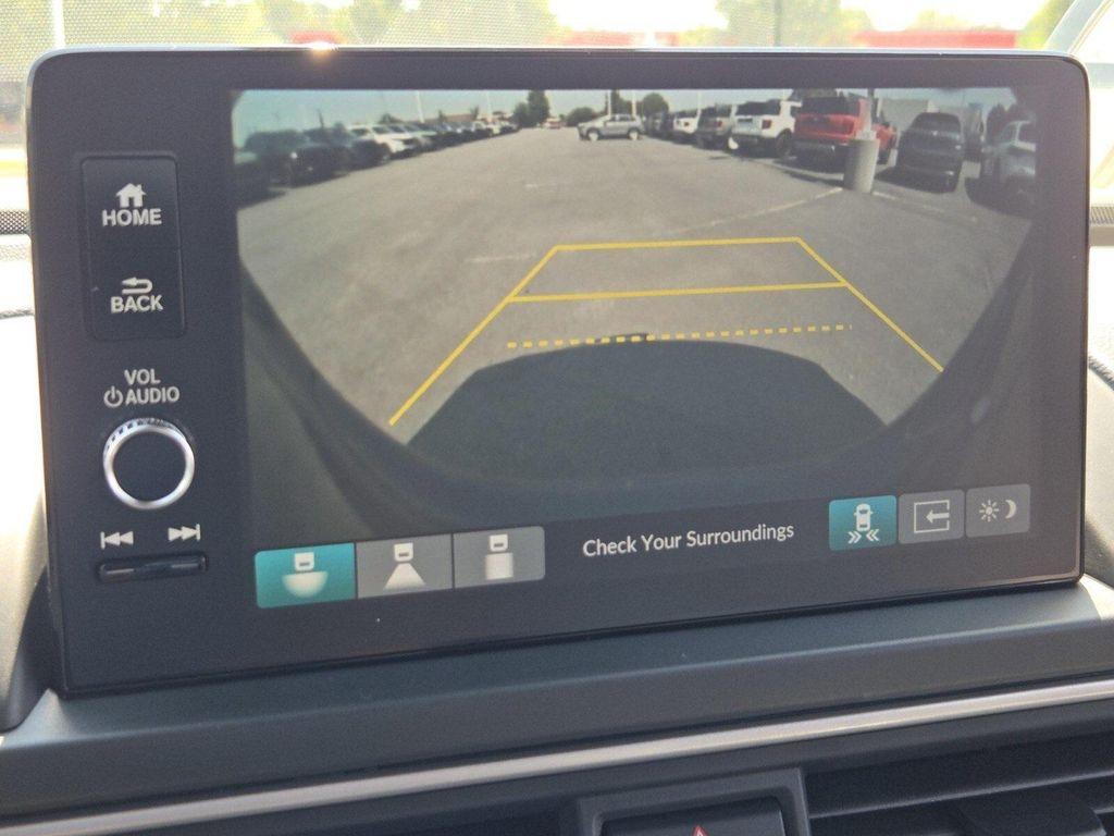 new 2025 Honda Pilot car, priced at $50,095