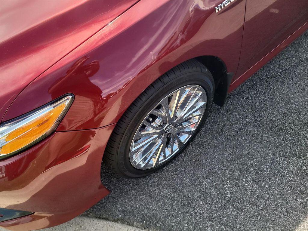 used 2019 Toyota Camry Hybrid car, priced at $21,888